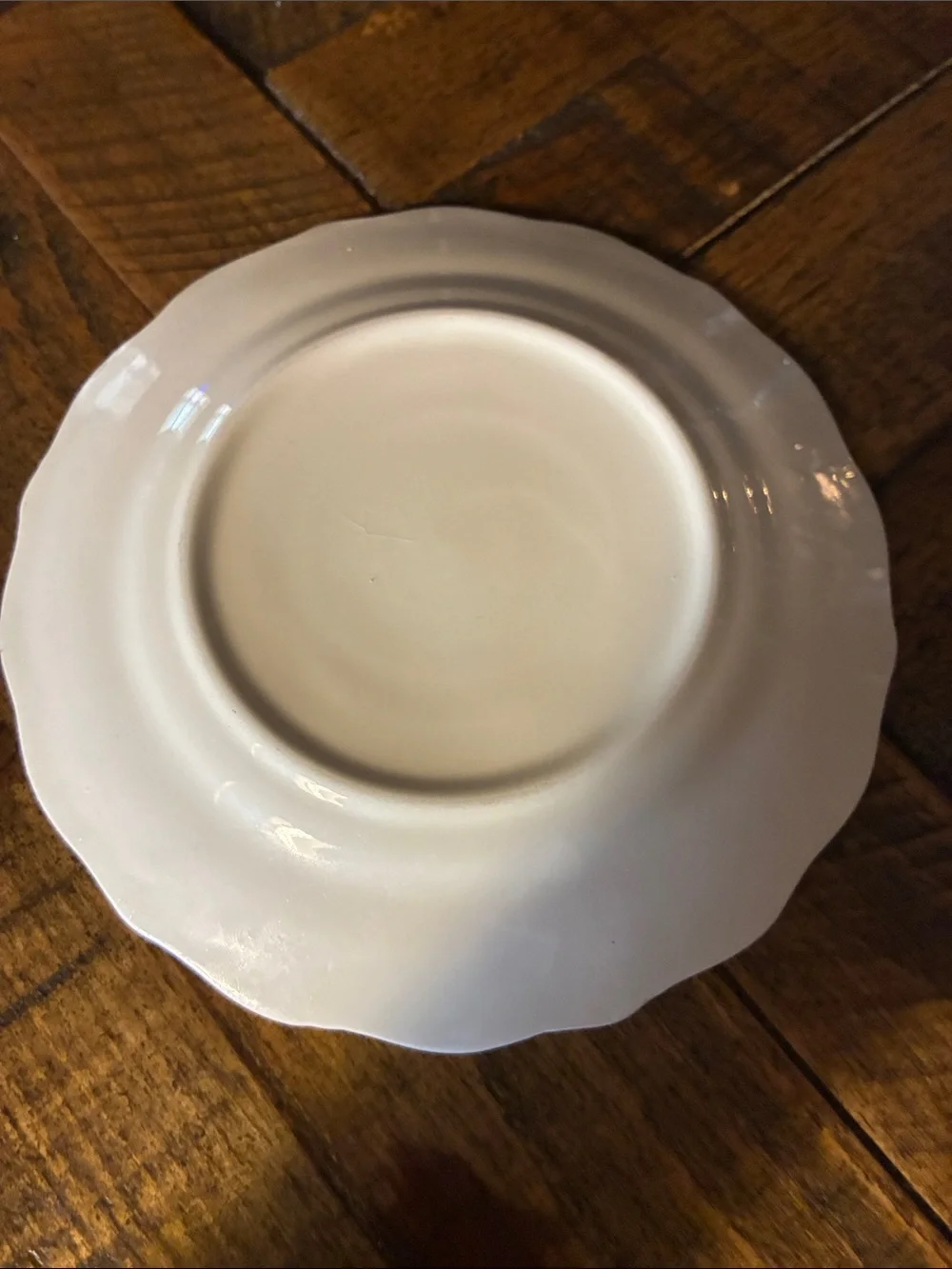 Classic White Decorative Ceramic Plate with Scenic Windmill Motif